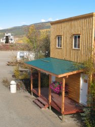 Showerhouse and rooms at Chicken, Alaska